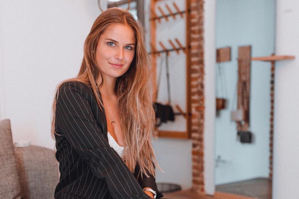 hot woman from Belgium