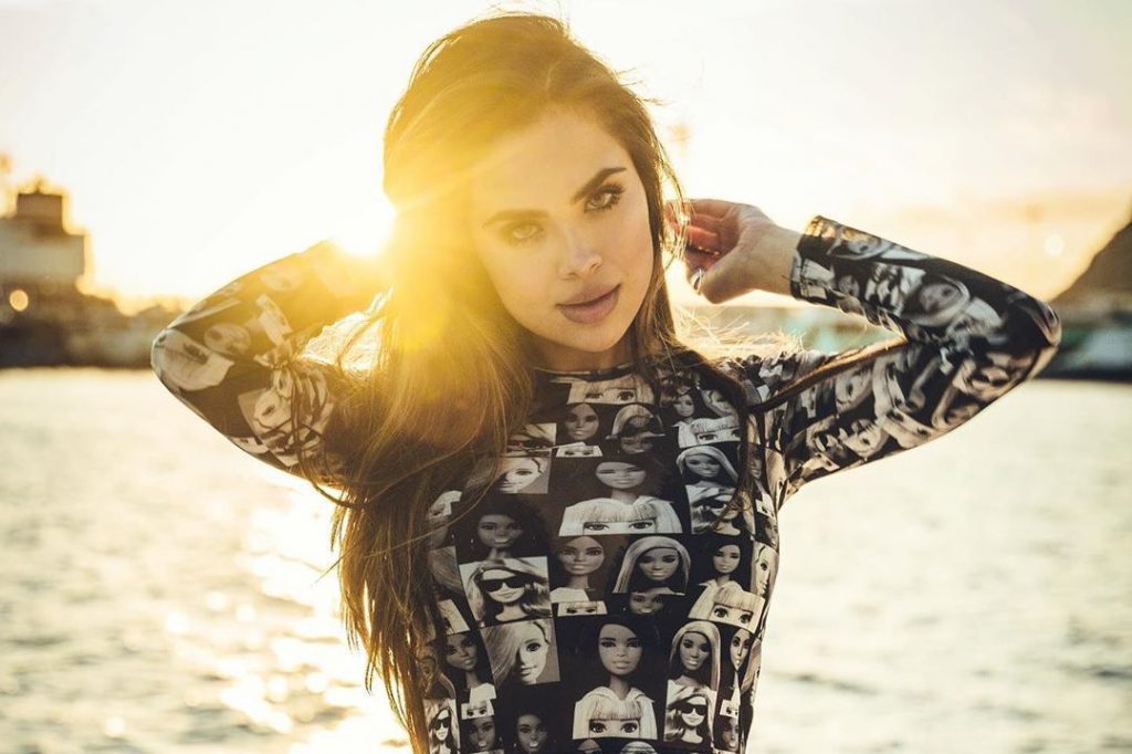 sexy Brazilian woman